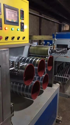 PP plásticos automáticos que prendem com correias a correia da embalagem que faz o controle do PLC da máquina