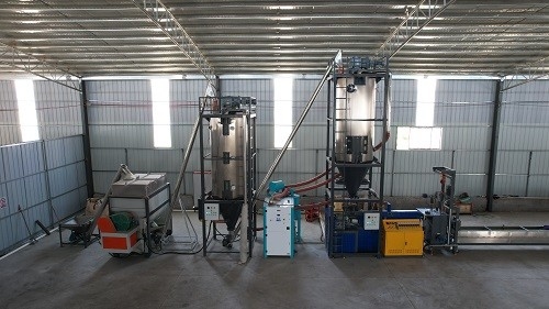 Máquina automática de fabricação de tiras de PET de 400 kg/h, extrusora de banda de tiras de largura de 19 mm com controle PLC