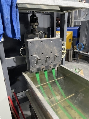 Correia plástica da embalagem do ANIMAL DE ESTIMAÇÃO do diâmetro 90mm do parafuso que faz a máquina o cilindro em dois sentidos