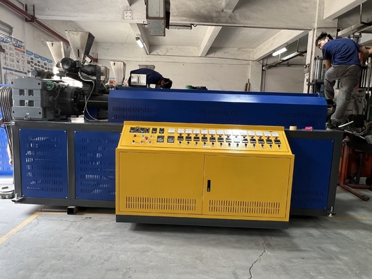 Os PP prendem com correias a fatura da máquina para 0.4-1.2mm que a correia com recicla/matéria prima nova