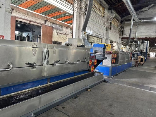 Máquina de fabricação de tiras de PP de parafuso único 1 a 4 Linha de extrusão de tiras de polipropileno Facil operação e manutenção Tiras de PP