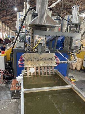 Máquina de fabricação de tiras de embalagem de PP com controle PLC GUGAO Motor Tela de banda extrusora Não-ferrugem Tela de embalagem de plástico PP PET