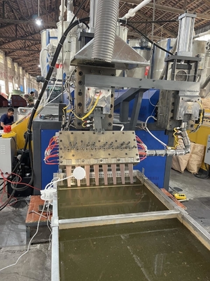 Máquina de extrusão de banda de cinta de PP de parafuso único Sistema de alimentação automática Sistema de alimentação automática Extrusão de banda de cinta de PP