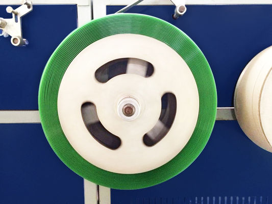 Máquina de Fabricação de Faixas de Embalagem de PET de 925 mm Máquina de Produção de Faixas de Embalagem de PET com Sistema de Controle PLC.