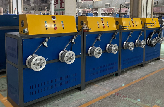 Linha de extrusão de banda de fixação de PP para produtos de velocidade ajustável e 150 kg-600 kg/h de saída
