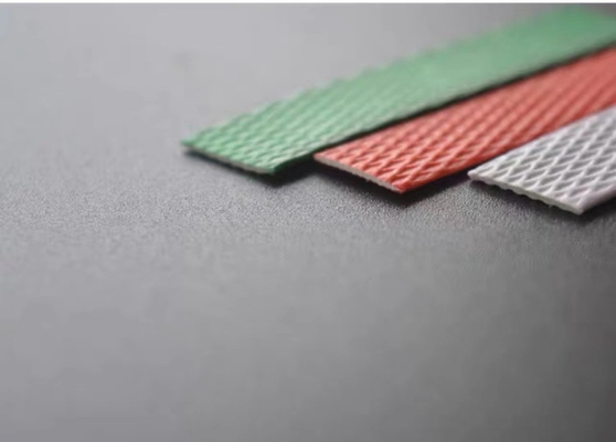 Máquina de fabricação de tiras de PP com parafuso de tiras ajustável 90*100 mm para fabricação de tiras de plástico