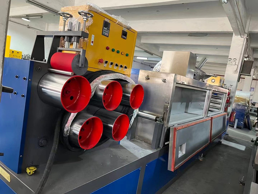 Material de cinta de PET 200-300 kg/H, Equipamento de fabricação de cintos de embalagem de PET de alta velocidade com controle inteligente por PLC