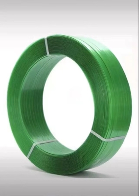 Faixa de embalagem em PET fabricada a partir de matéria-prima nova ou de material em flocos de garrafas em PET de largura 9-32 mm