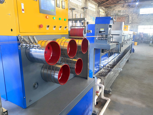 Máquina de fabricação de tiras de PP com parafuso de tiras ajustável 90*100 mm para fabricação de tiras de plástico
